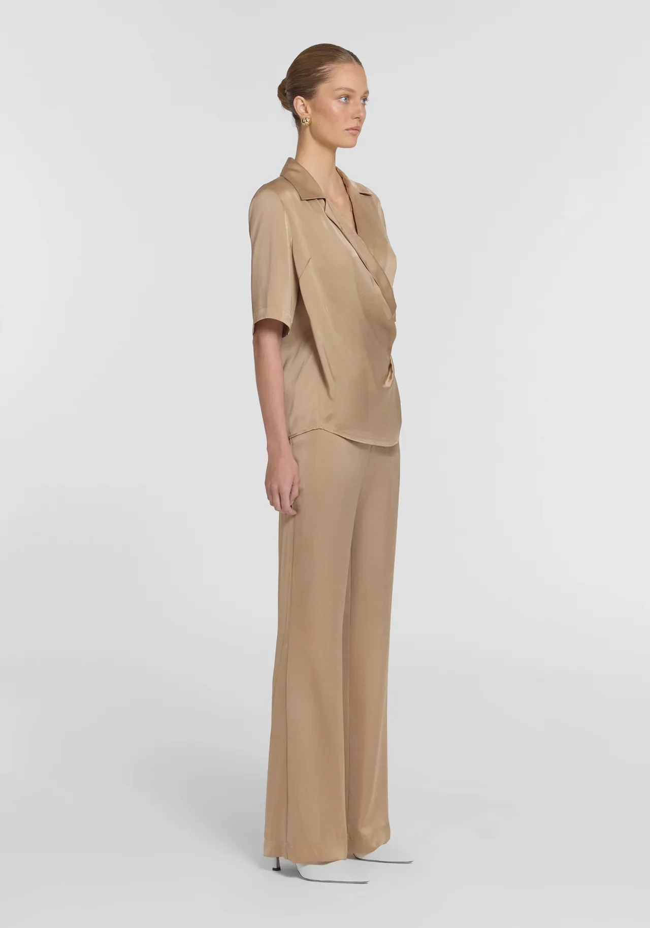 Broadway Shirt in Hazelnut - Image 4