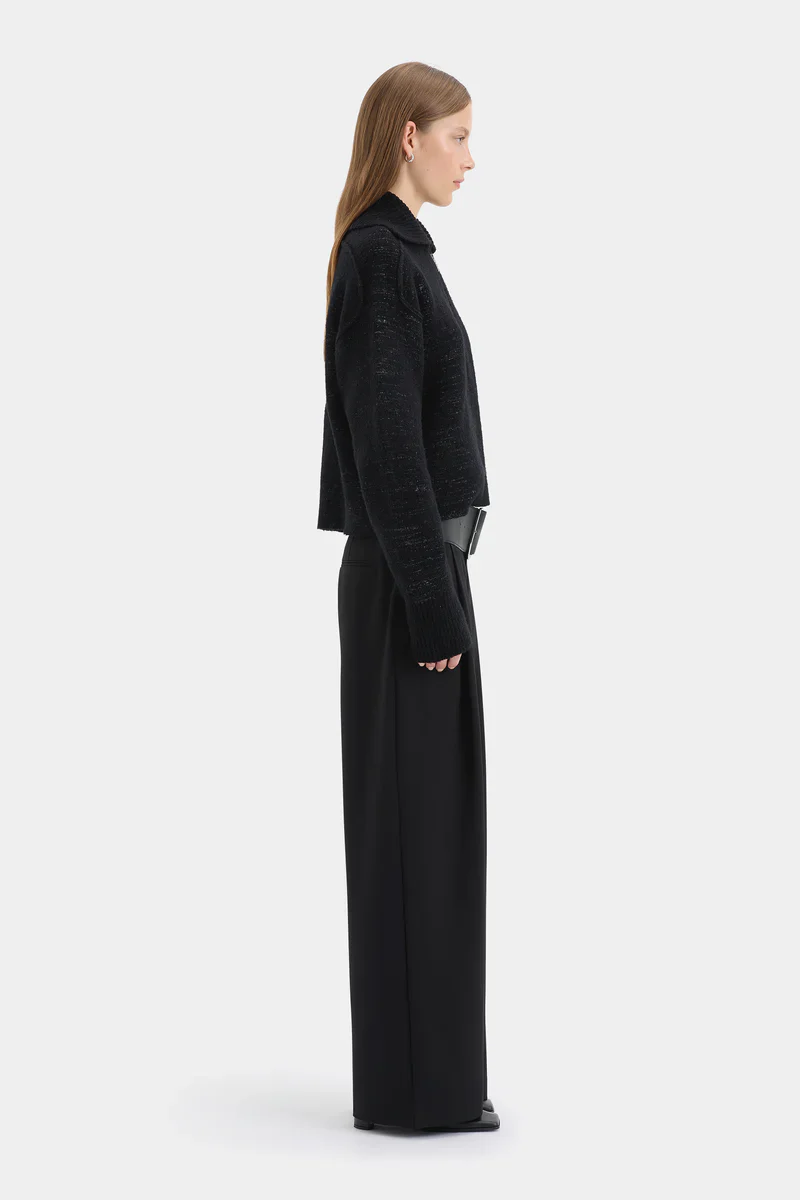 Fjord Sweater in Black - Image 4