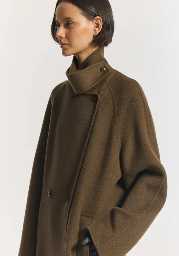Hemingway Wool Coat in Khaki - Image 4
