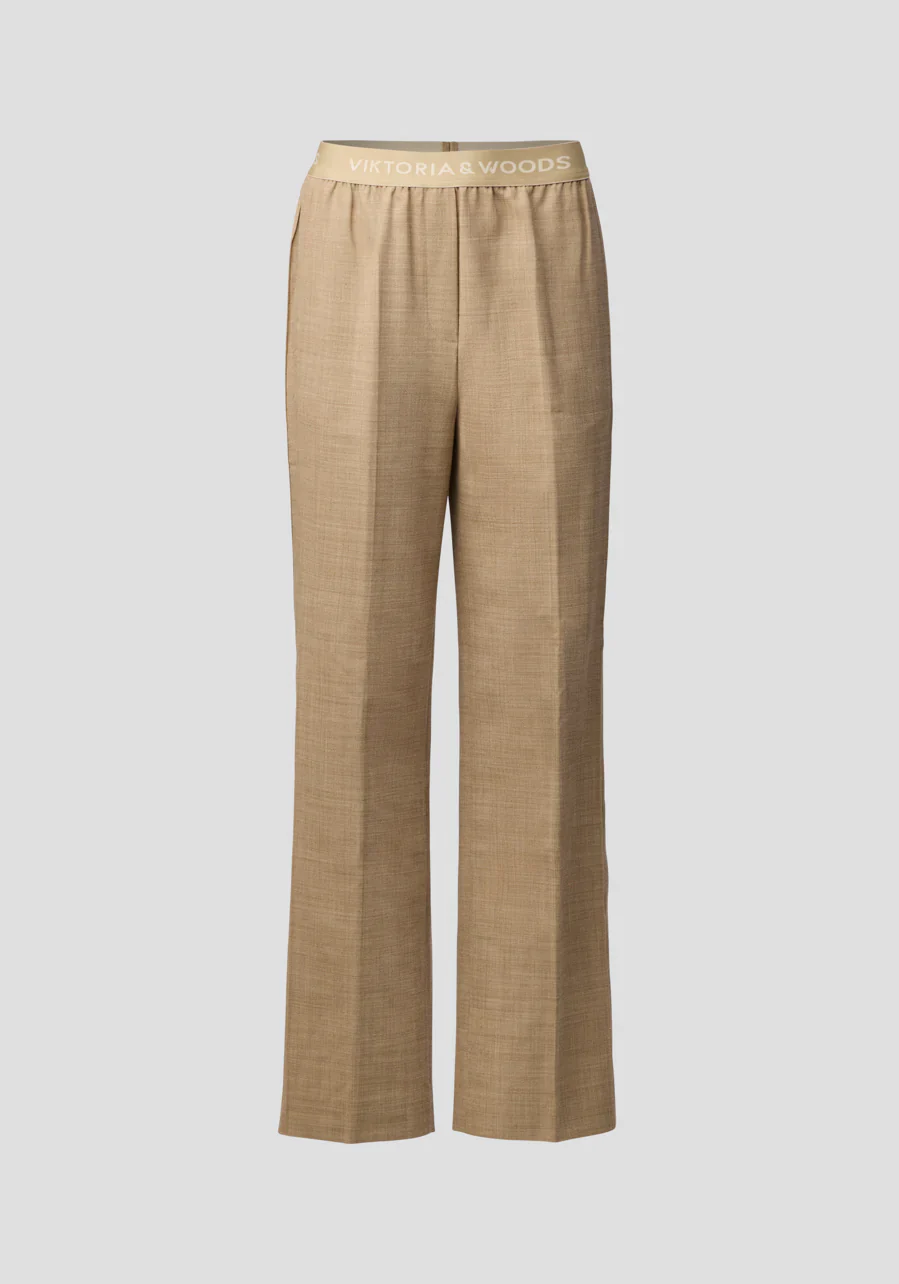 Hemsworth Trouser in Camel - Image 6