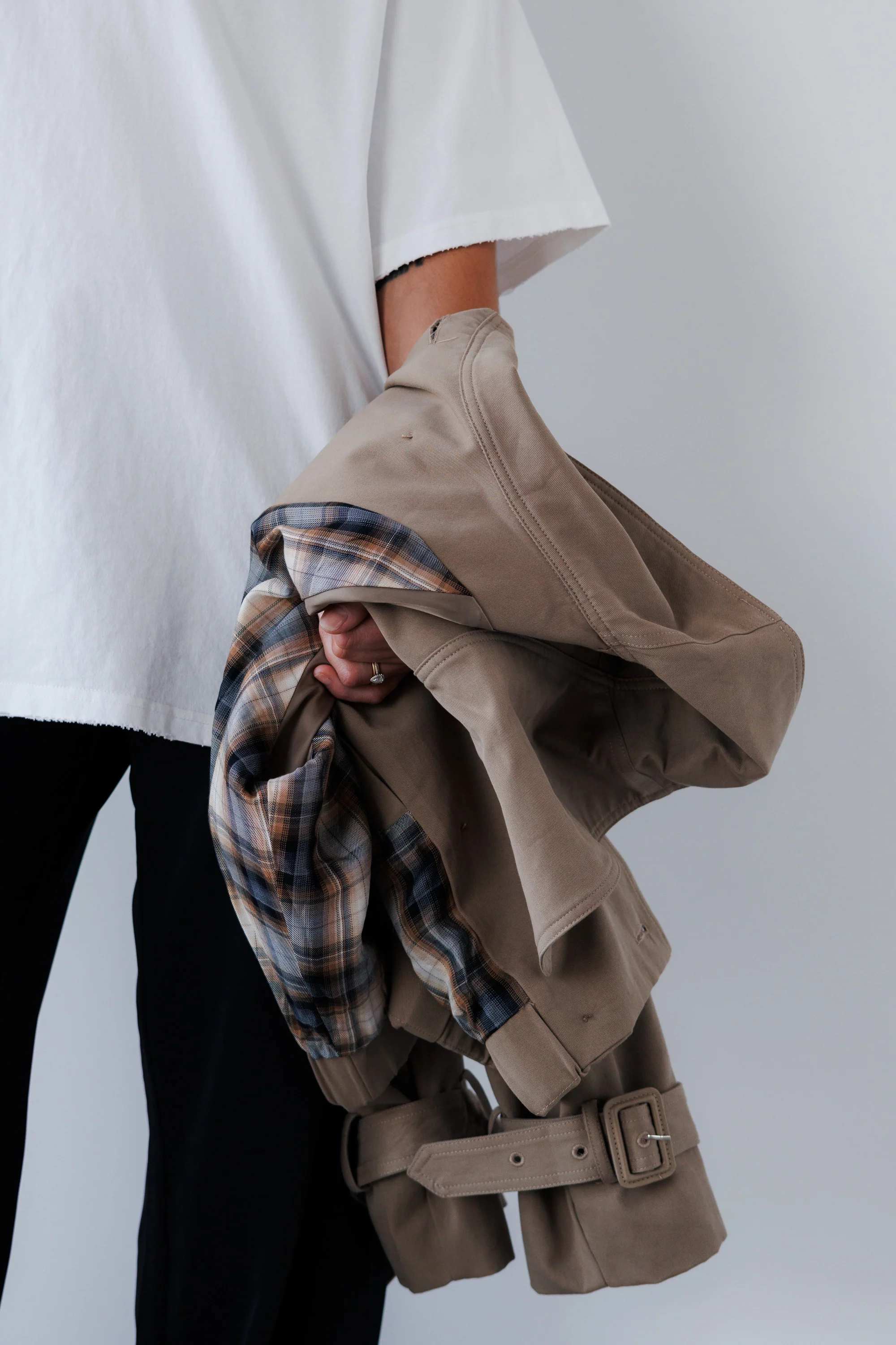 Hugo Trench in Camel - Image 6