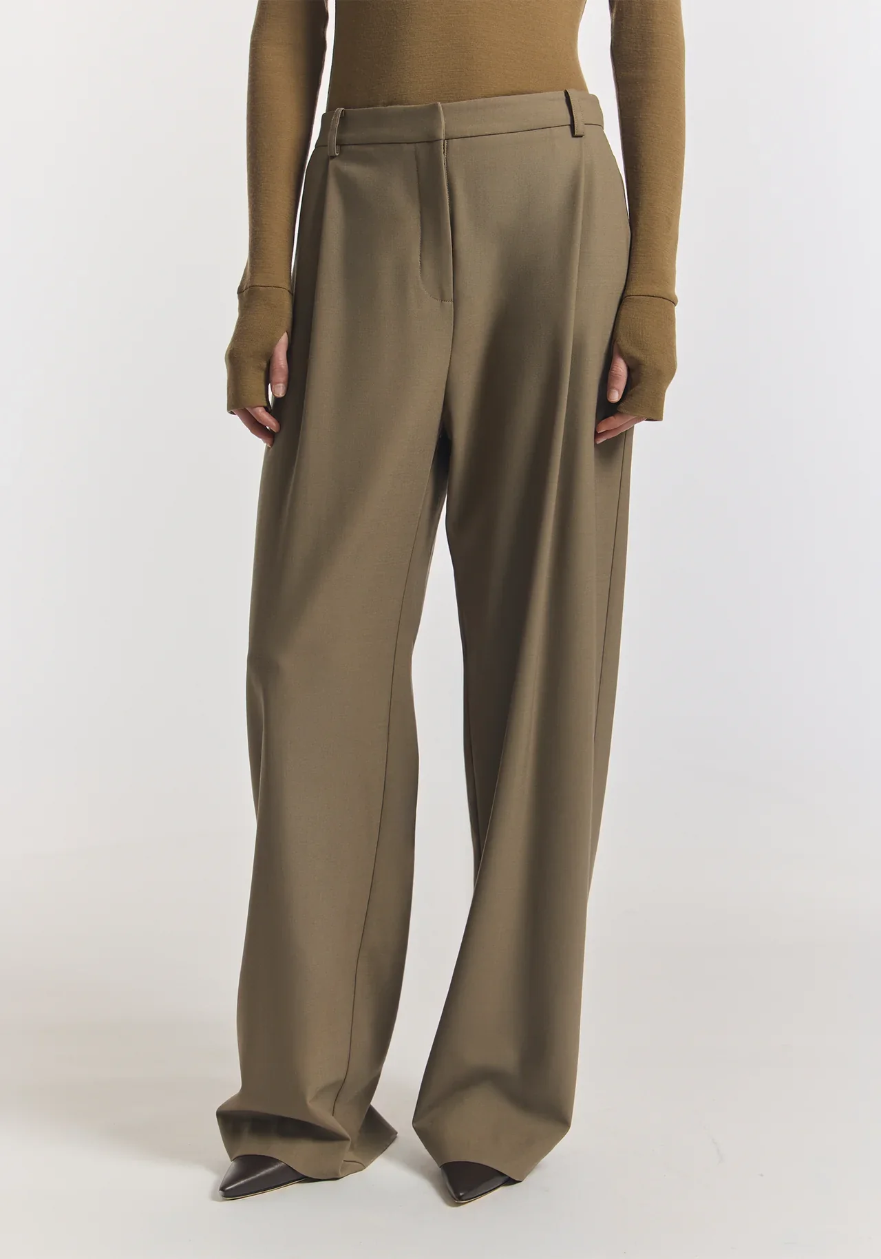 Idol Pant in Khaki - Image 2