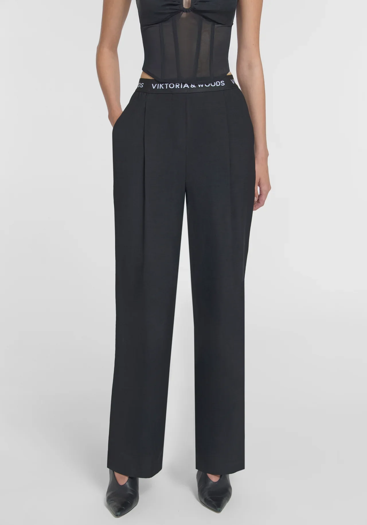 Ivanhoe Pant in Black - Image 3
