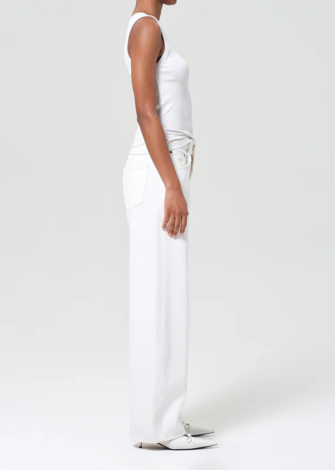 Low Curve Jean in Milkshake - Image 3