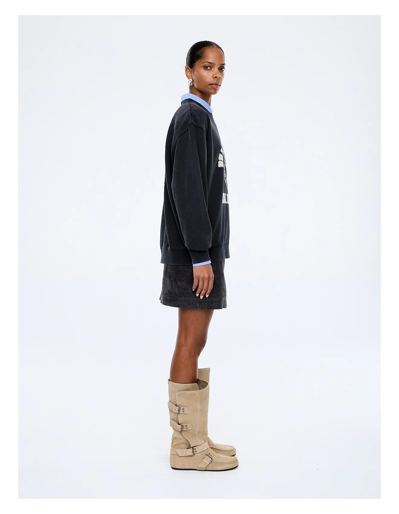 Mila Oversized Sweater in Black - Image 3
