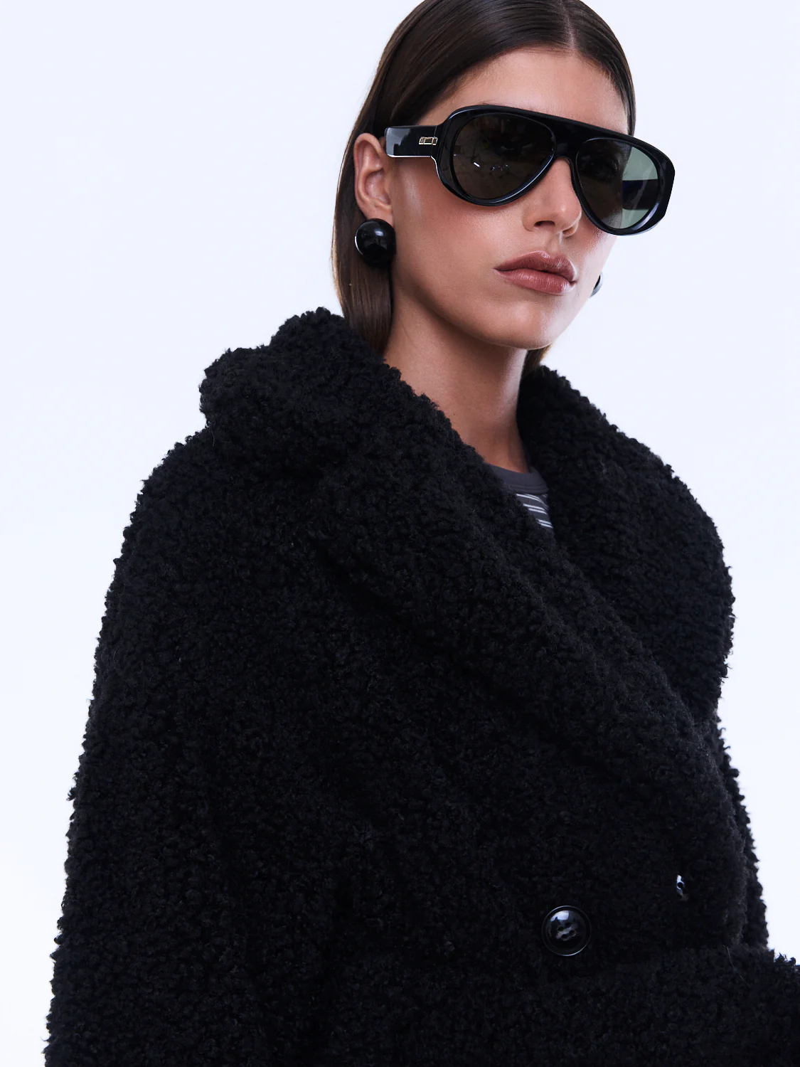 Quinn Faux Fur Robe in Black - Image 6