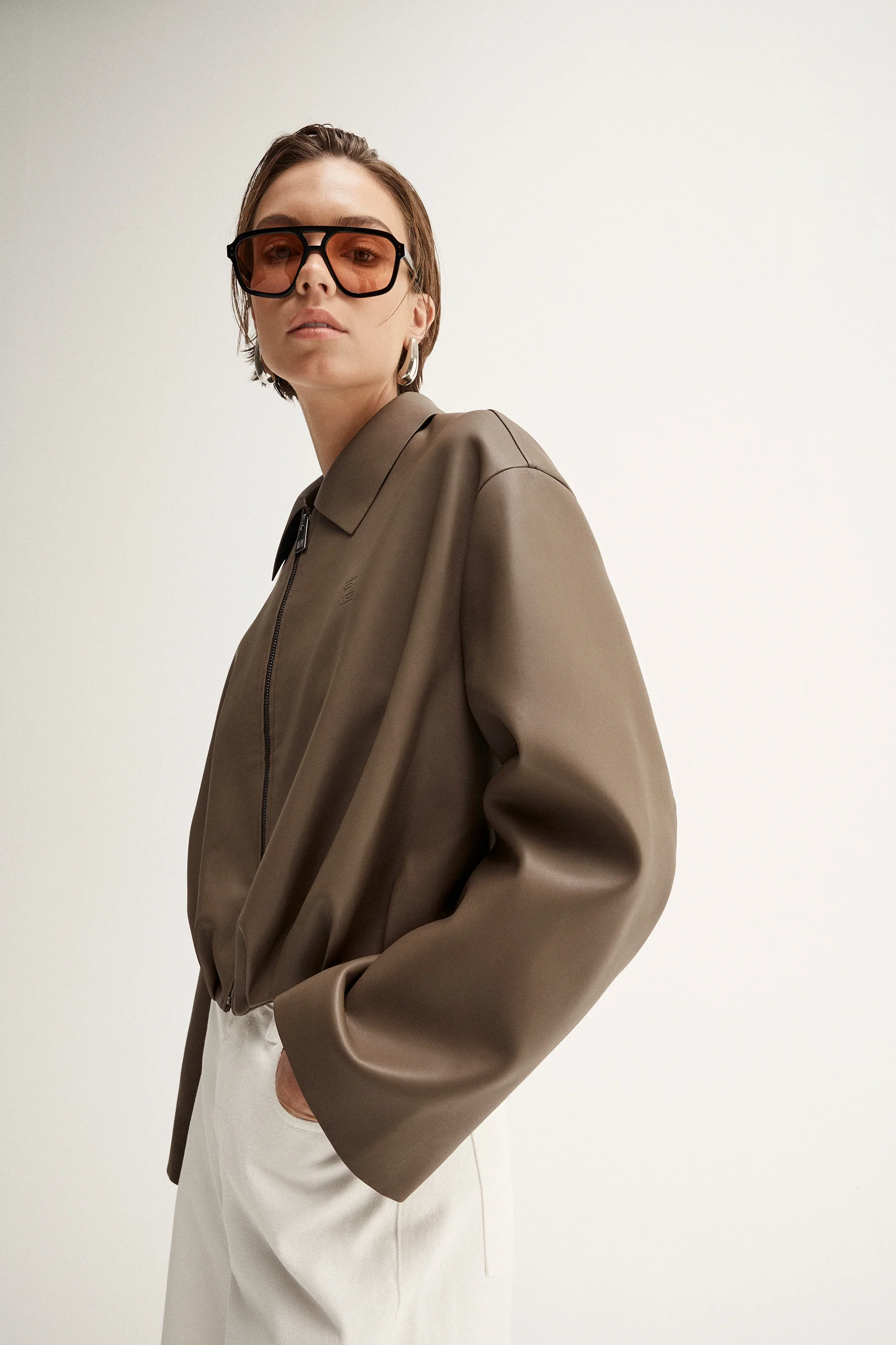 Rae Jacket in Taupe - Image 3