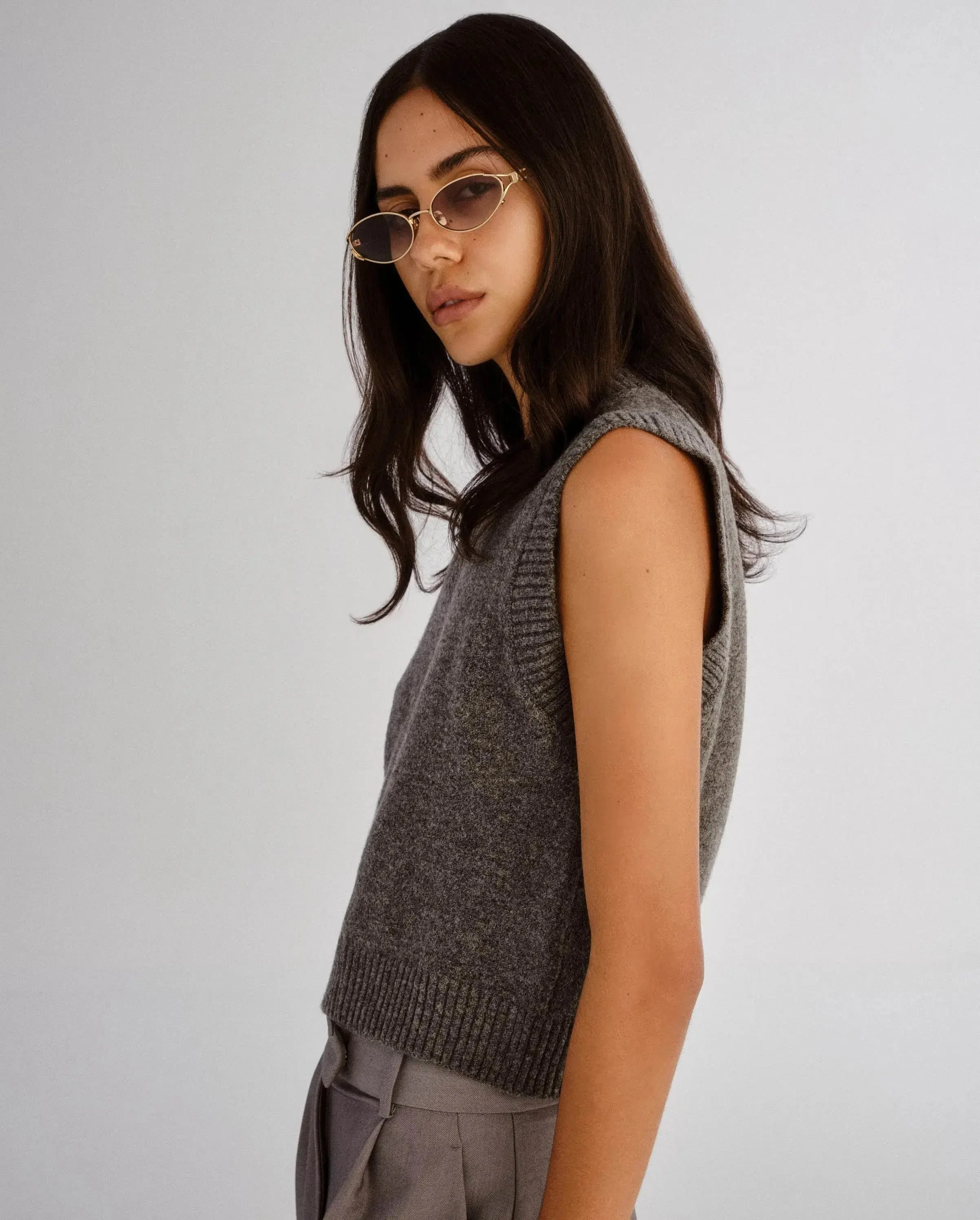 The Paloma in Gold Charcoal - Image 5