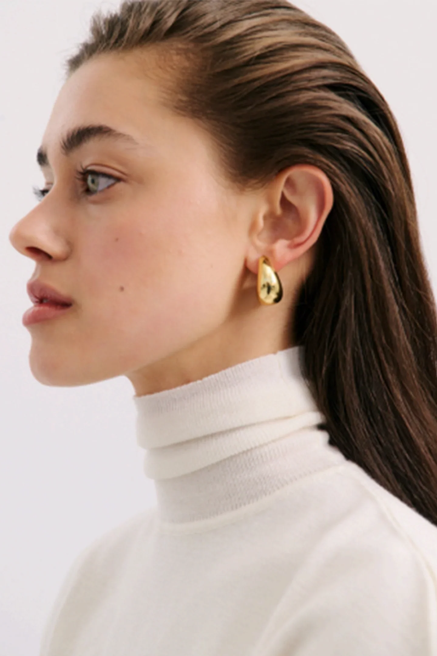 Thick Droplet Earring in Gold